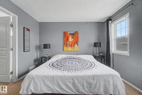 13536 149A Avenue, Edmonton, AB - Indoor Photo Showing Bedroom