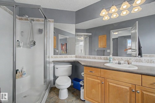 13536 149A Avenue, Edmonton, AB - Indoor Photo Showing Bathroom