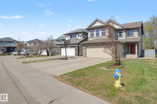 13536 149A Avenue, Edmonton, AB - Outdoor With Facade