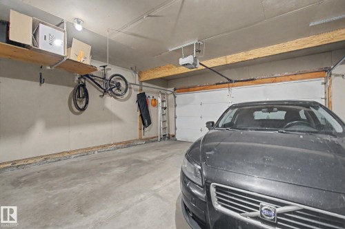 13536 149A Avenue, Edmonton, AB - Indoor Photo Showing Garage