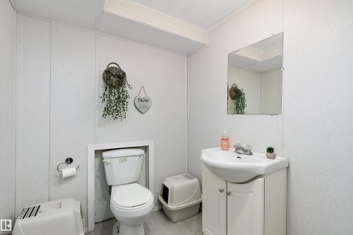 6509 90 Avenue, Edmonton, AB 