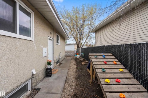 6509 90 Avenue, Edmonton, AB 
