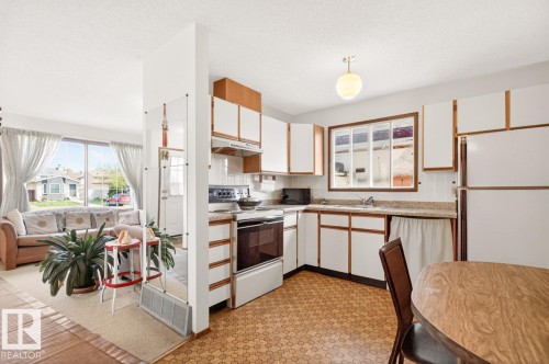 8317 157 Avenue, Edmonton, AB 