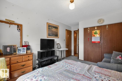 8317 157 Avenue, Edmonton, AB 