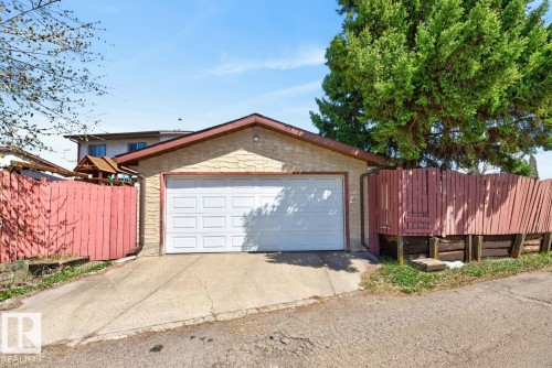 8317 157 Avenue, Edmonton, AB 