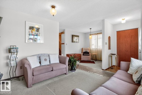 8317 157 Avenue, Edmonton, AB 