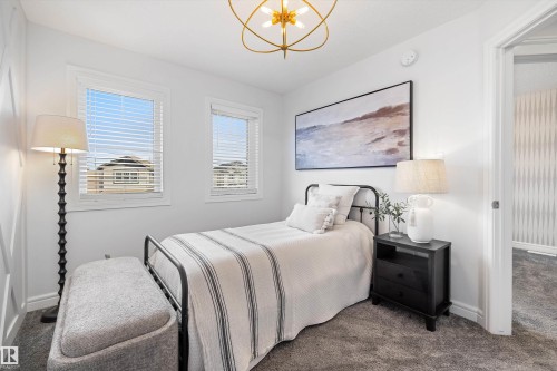 6437 177A Avenue, Edmonton, AB - Indoor Photo Showing Bedroom