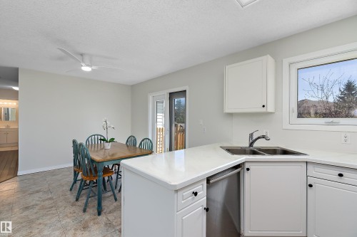 5421 46 Street, Stony Plain, AB - Indoor