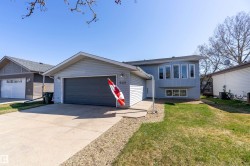 5421 46 Street Stony Plain, AB T7Z 1E5