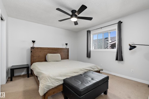 5421 46 Street, Stony Plain, AB - Indoor Photo Showing Bedroom