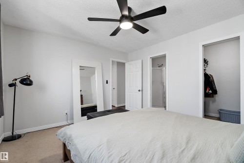 5421 46 Street, Stony Plain, AB - Indoor Photo Showing Bedroom