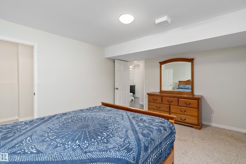 5421 46 Street, Stony Plain, AB - Indoor Photo Showing Bedroom