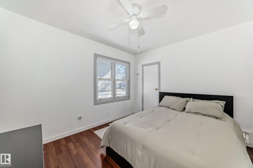 11926 77 Street, Edmonton, AB - Indoor Photo Showing Bedroom
