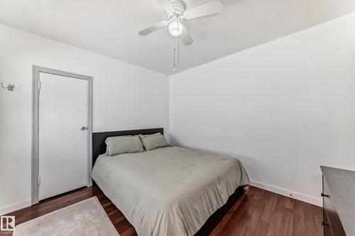 11926 77 Street, Edmonton, AB - Indoor Photo Showing Bedroom