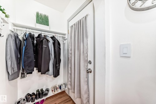 11926 77 Street, Edmonton, AB - Indoor With Storage