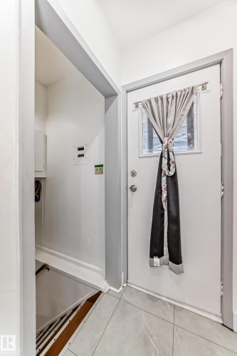 11926 77 Street, Edmonton, AB - Indoor Photo Showing Other Room