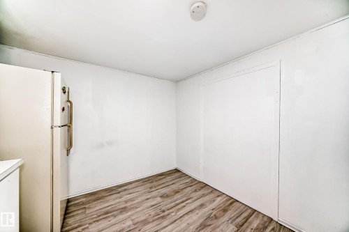 11926 77 Street, Edmonton, AB - Indoor Photo Showing Other Room