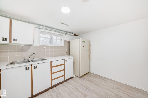 11926 77 Street, Edmonton, AB - Indoor Photo Showing Kitchen With Double Sink