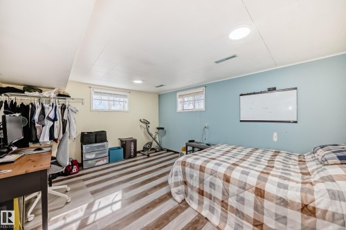 11926 77 Street, Edmonton, AB - Indoor Photo Showing Bedroom
