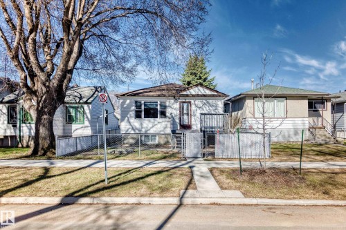 11926 77 Street, Edmonton, AB - Outdoor