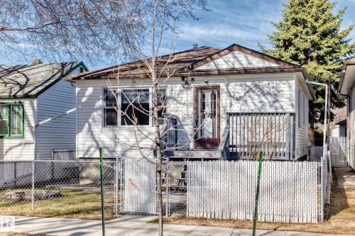 11926 77 Street, Edmonton, AB - Outdoor
