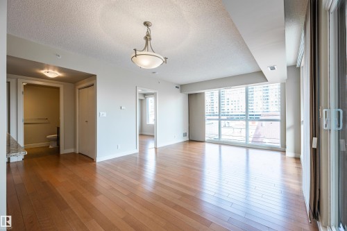 304 10046 117 Street, Edmonton, AB - Indoor Photo Showing Other Room