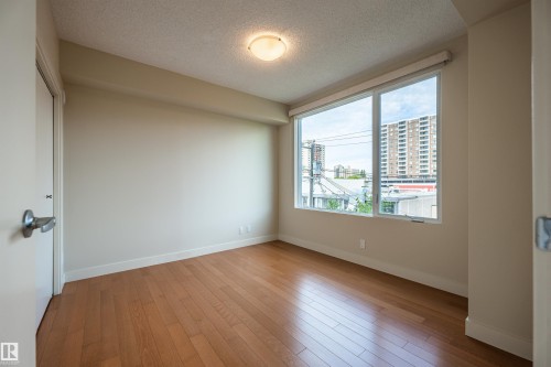 304 10046 117 Street, Edmonton, AB - Indoor Photo Showing Other Room