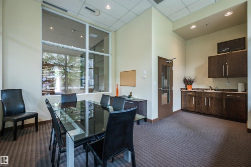 304 10046 117 Street, Edmonton, AB - Indoor Photo Showing Dining Room