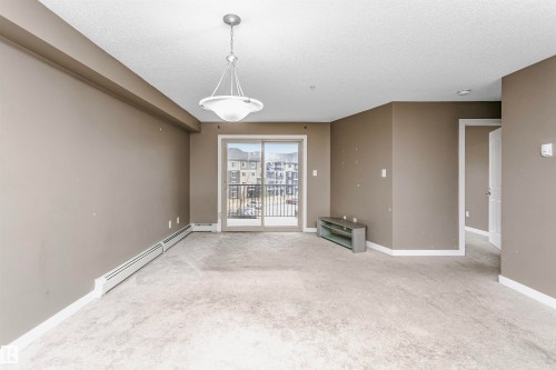 304 274 Mcconachie Dr Nw, Edmonton, AB - Indoor Photo Showing Other Room