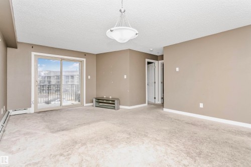 304 274 Mcconachie Dr Nw, Edmonton, AB - Indoor Photo Showing Other Room