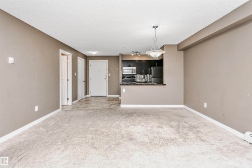 304 274 Mcconachie Dr Nw, Edmonton, AB - Indoor Photo Showing Other Room