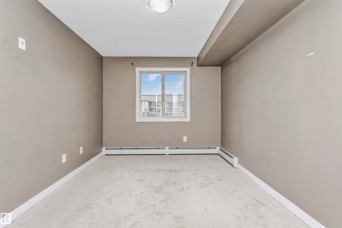 304 274 Mcconachie Dr Nw, Edmonton, AB - Indoor Photo Showing Other Room