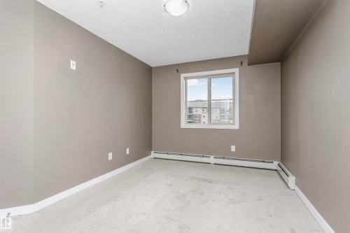304 274 Mcconachie Dr Nw, Edmonton, AB - Indoor Photo Showing Other Room