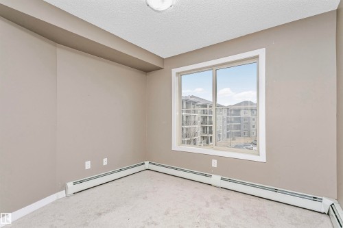 304 274 Mcconachie Dr Nw, Edmonton, AB - Indoor Photo Showing Other Room