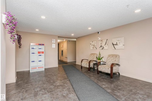 304 274 Mcconachie Dr Nw, Edmonton, AB - Indoor