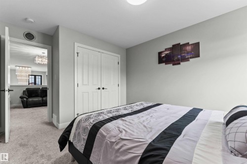 6813 Knox Loop, Edmonton, AB - Indoor Photo Showing Bedroom