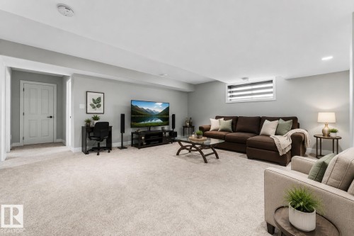 6813 Knox Loop, Edmonton, AB - Indoor