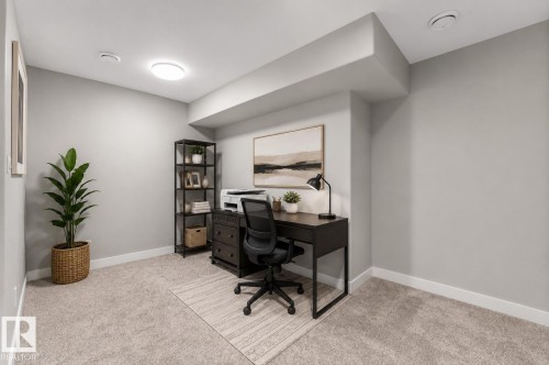 6813 Knox Loop, Edmonton, AB - Indoor Photo Showing Office