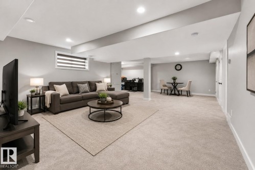 6813 Knox Loop, Edmonton, AB - Indoor