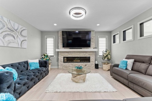 6813 Knox Loop, Edmonton, AB - Indoor Photo Showing Living Room With Fireplace