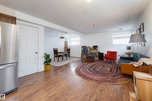 101 9131 99 Street, Edmonton, AB - Indoor Photo Showing Other Room