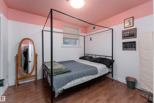101 9131 99 Street, Edmonton, AB - Indoor Photo Showing Bedroom