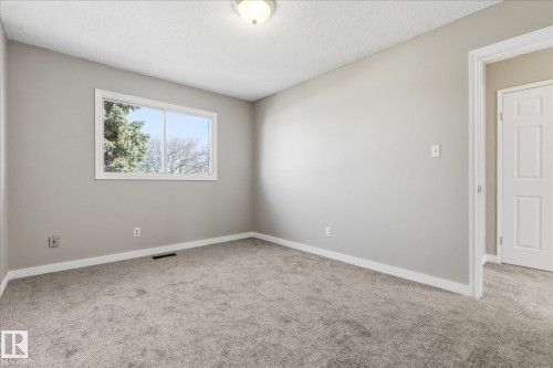 7929 95B Avenue, Fort Saskatchewan, AB - Indoor Photo Showing Other Room