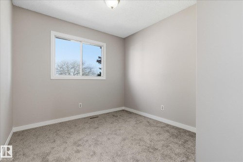 7929 95B Avenue, Fort Saskatchewan, AB - Indoor Photo Showing Other Room