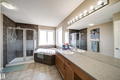 12627 16 Avenue, Edmonton, AB - Indoor Photo Showing Bathroom