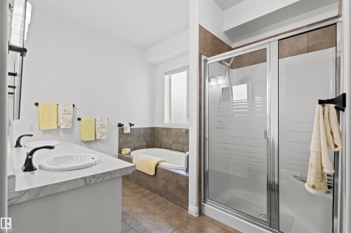16 50 Oakridge Drive, St. Albert, AB - Indoor Photo Showing Bathroom