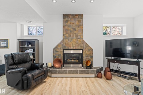 16 50 Oakridge Drive, St. Albert, AB - Indoor Photo Showing Living Room With Fireplace