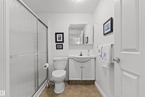 16 50 Oakridge Drive, St. Albert, AB - Indoor Photo Showing Bathroom