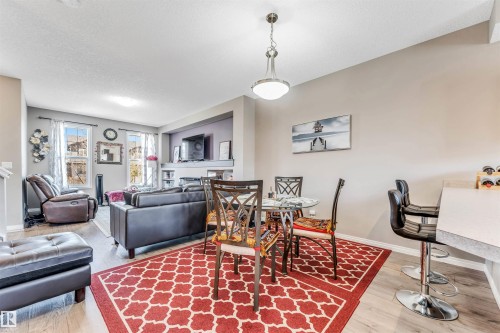 8041 Chappelle Way, Edmonton, AB - Indoor