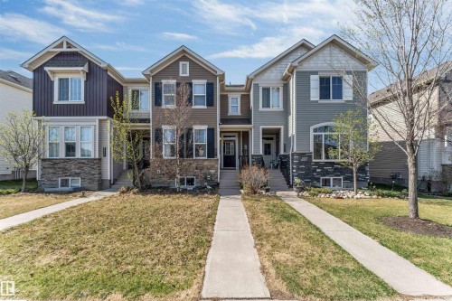 8041 Chappelle Way, Edmonton, AB - Outdoor With Facade
